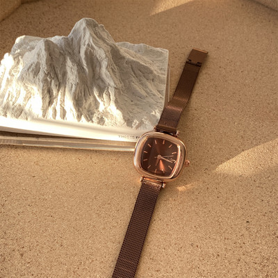 Ceas de dama zilnic mai multe modele