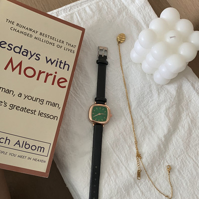 Ceas de dama zilnic mai multe modele