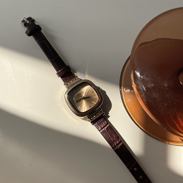 Ceas de dama zilnic mai multe modele