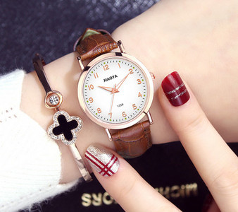 Γυναικείο ρολόι με επιγραφή και λουράκι από οικολογικό δέρμα