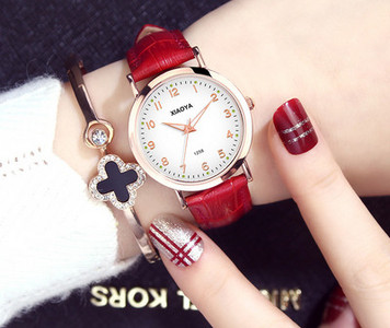 Γυναικείο ρολόι με επιγραφή και λουράκι από οικολογικό δέρμα