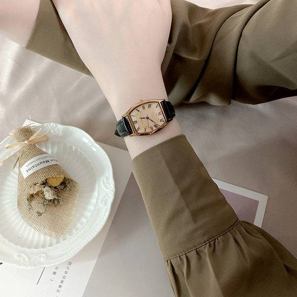 Γυναικείο απλό ρολόι από οικολογικό δέρμα σε πολλά χρώματα