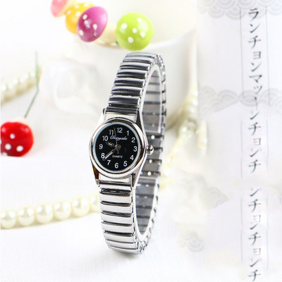 Sat s elastičnim metalnim lančićem - različiti promjeri brojčanika