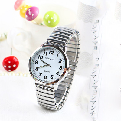 Sat s elastičnim metalnim lančićem - različiti promjeri brojčanika