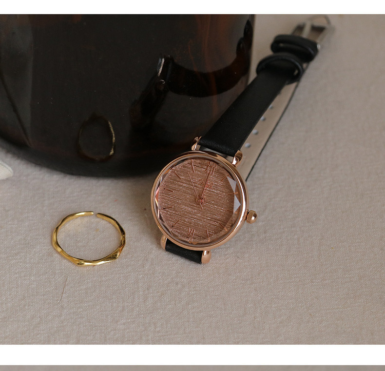 Ceas de mână pentru femei cu curea subțire din piele și cadran rotund