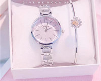 Νέο μοντέλο γυναικείο ρολόι οβάλ με μεταλλικό λουράκι