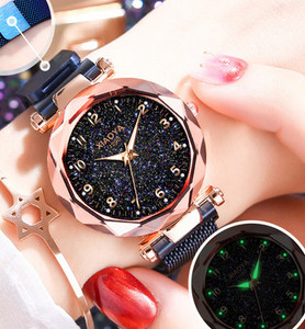 Νέο μοντέλο γυναικείο ρολόι οβάλ με μεταλλικό λουράκι