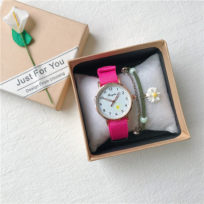 Ρολόι με υφασμάτινο λουράκι και στρογγυλή θήκη