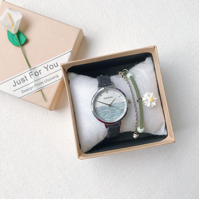 Μοντέρνο ρολόι σε διάφορα χρώματα - για γυναίκες