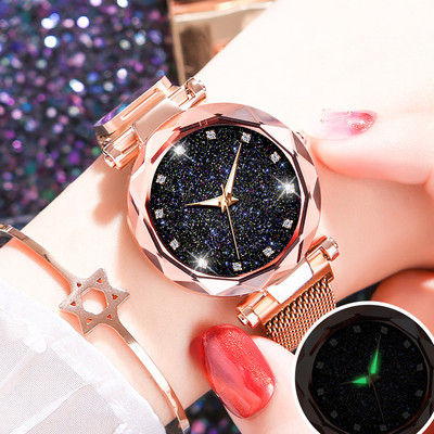 Стилен дамски часовник с камъни-два модела