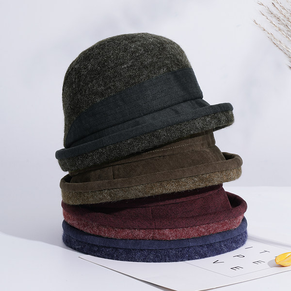 Μοντέρνο γυναικείο καπέλο με στρογγυλό γείσο