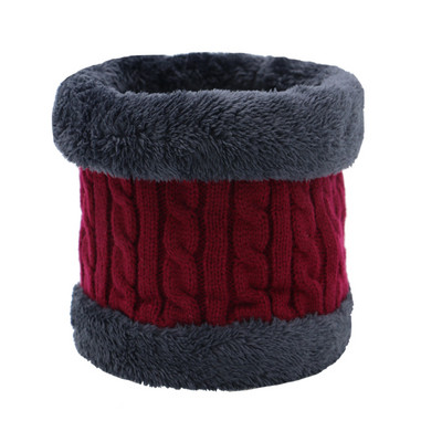 Γυναικείος γιακάς ή σετ γιακά και καπέλο για το φθινόπωρο και το χειμώνα