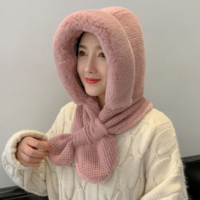 Μοντέρνο γυναικείο πλεκτό καπέλο με πούπουλο