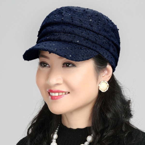 Γυναικείο καπέλο με παγιέτες και γείσο