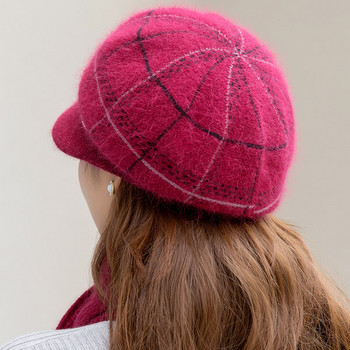Γυναικείο χειμερινό καπέλο με μεταλλικό στοιχείο - νέο μοντέλο