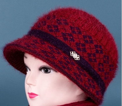 Palarie de dama tricotata eleganta in doua modele