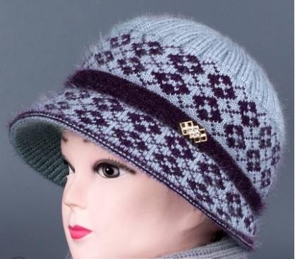 Palarie de dama tricotata eleganta in doua modele