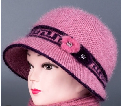 Palarie de dama tricotata eleganta in doua modele