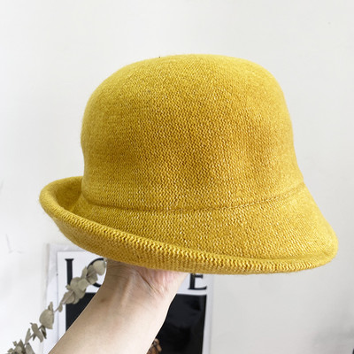 Palarie moderna de dama model simplu