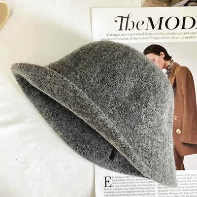 Palarie moderna de dama model simplu