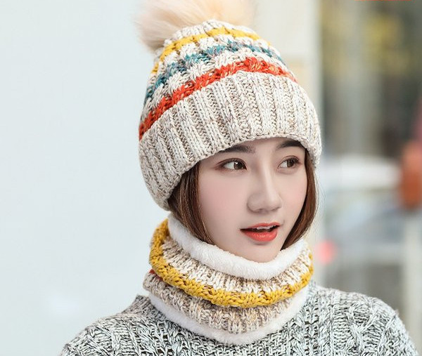 Дамска шапка и шал - 2в1 в различни цветве