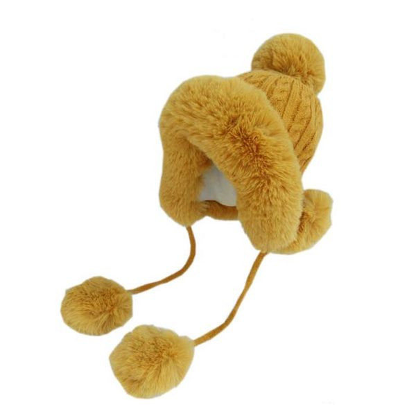 Дебела зимна шапка с помпони