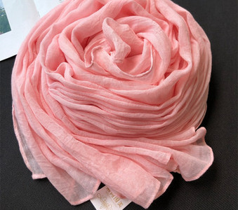 Καθημερινό γυναικείο κασκόλ - κλασικό μοντέλο