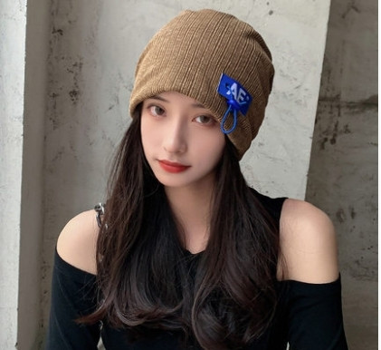 Πλεκτό γυναικείο χειμωνιάτικο καπέλο σε πολλά μοντέλα