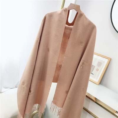 Γυναικείο φουλάρι με κρόσσια και κέντημα