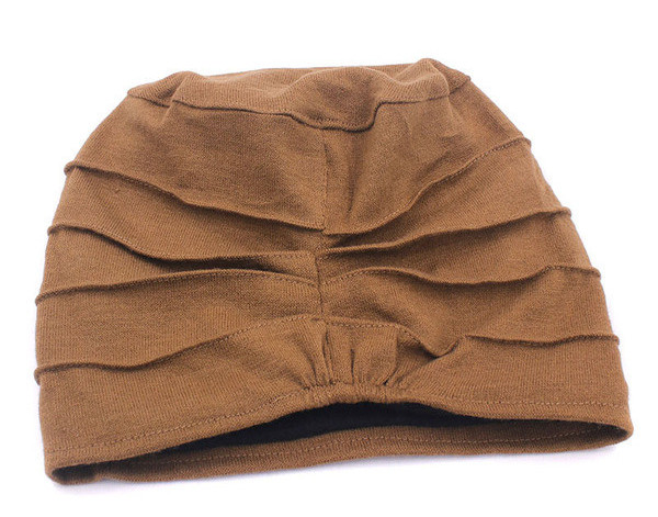 Πλεκτό καπέλο με πέτρες διακόσμηση