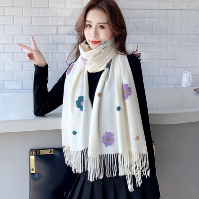 Casual γυναικείο φουλάρι με κρόσσια και κέντημα