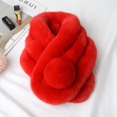 Дамски пухен шал - зимен