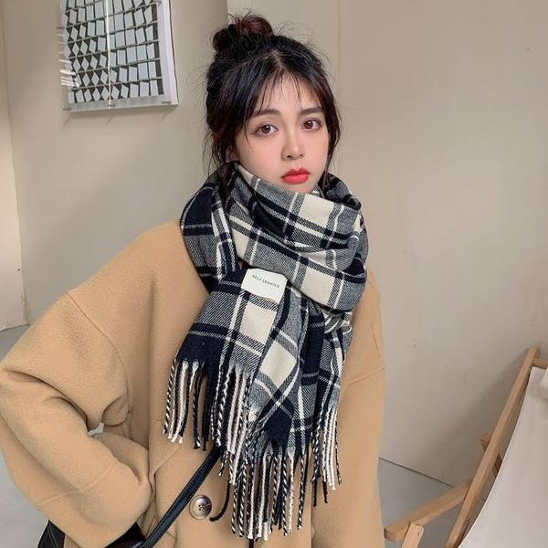 Нов модел дамски кариран шал в няколко цвята- подходящ за зимата