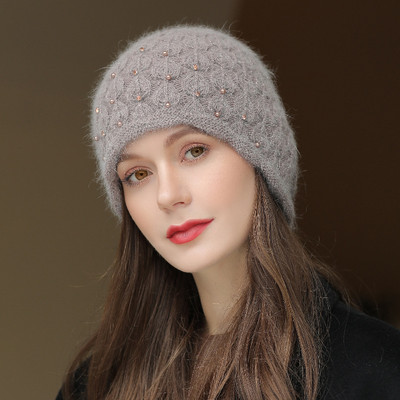 Πλεκτό γυναικείο καπέλο με πέτρες σε διάφορα χρώματα