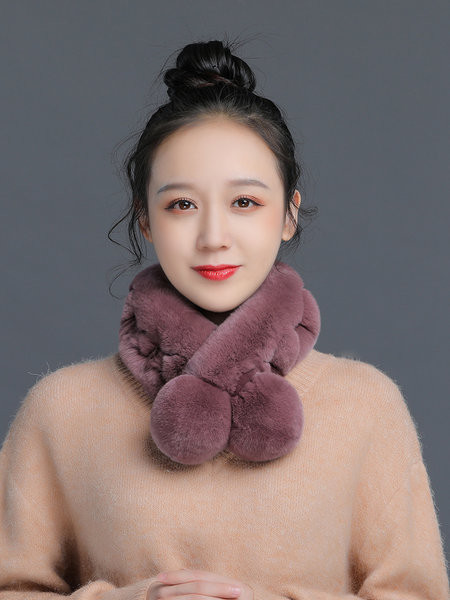 Стилна яка-шал за есента и зимата имитираща заешки пух