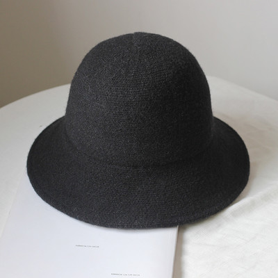 Γυναικείο μάλλινο καπέλο σε έξι χρώματα