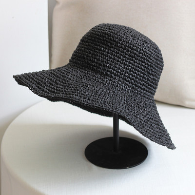 Καλοκαιρινό ψάθινο καπέλο με φαρδύ γείσο