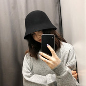 Γυναικείο μάλλινο καπέλο κλασικό μοντέλο