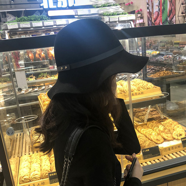 Palarie de pescuit de dama toamna-iarna cu element metalic