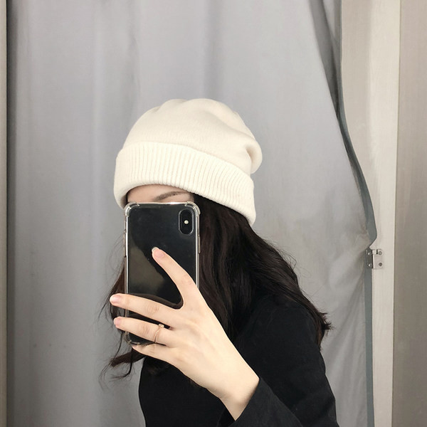 Πλεκτό χειμωνιάτικο καπέλο σε διάφορα χρώματα