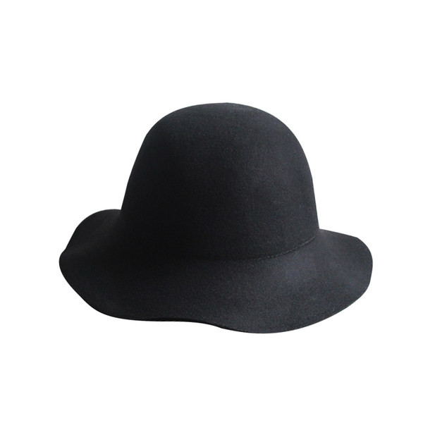 Μονόχρωμο γυναικείο καπέλο