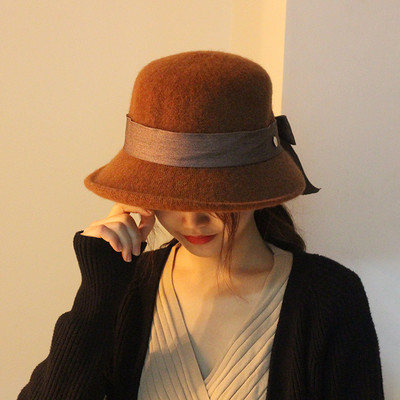 Γυναικείο μάλλινο καπέλο  με κορδέλα