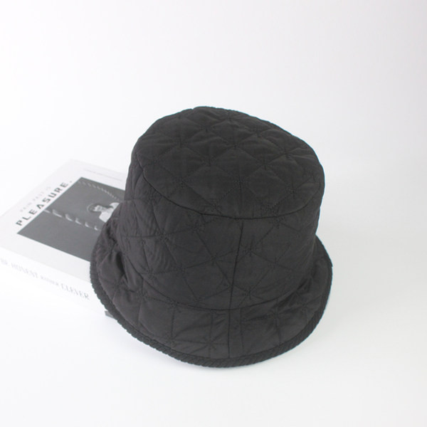 Дамска шапка каскет в няколко цвята