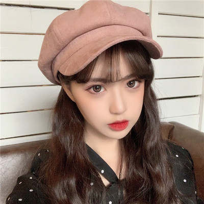 Γυναικείο μπερέ σε διάφορα χρώματα