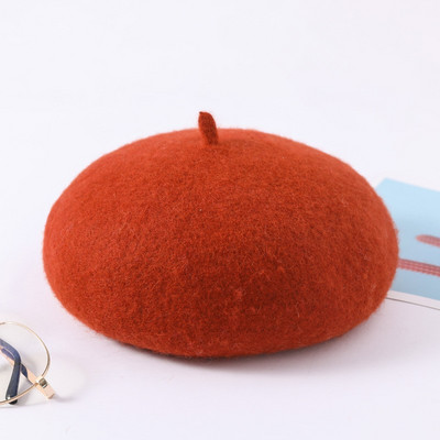 Γυναικείο καπέλο σε πολλά χρώματα