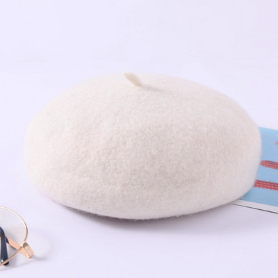 Γυναικείο καπέλο σε πολλά χρώματα