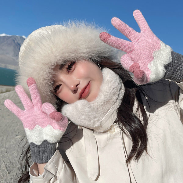 Γυναικεία χειμωνιάτικα μανίκια σε διάφορα χρώματα