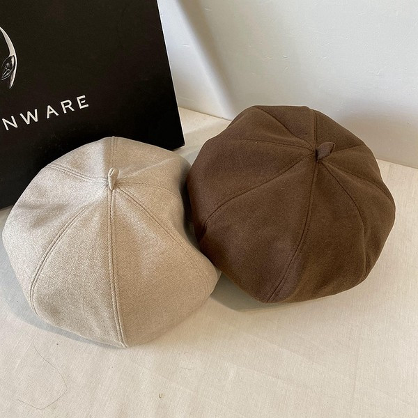 Дамска ежедневна  вълнена шапка тип каскет 