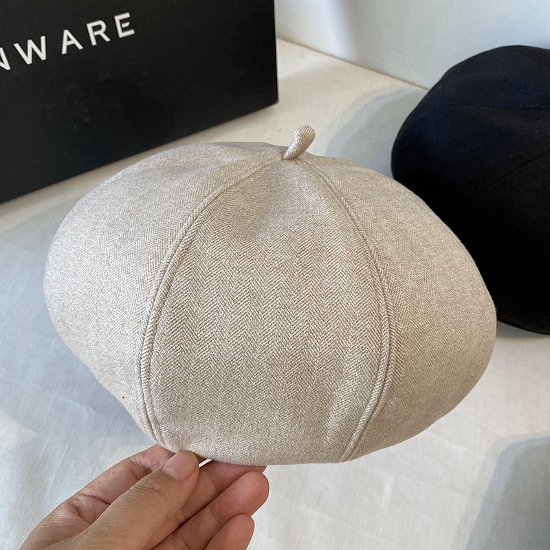 Дамска ежедневна  вълнена шапка тип каскет 