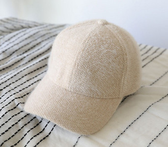 Γυναικείο καπέλο casual με γείσο σε διάφορα χρώματα